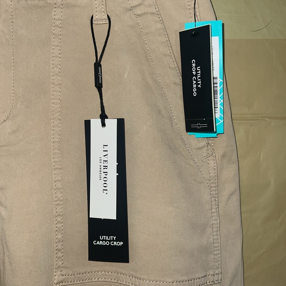 Utility crop cargo pant - Picture 2 of 8